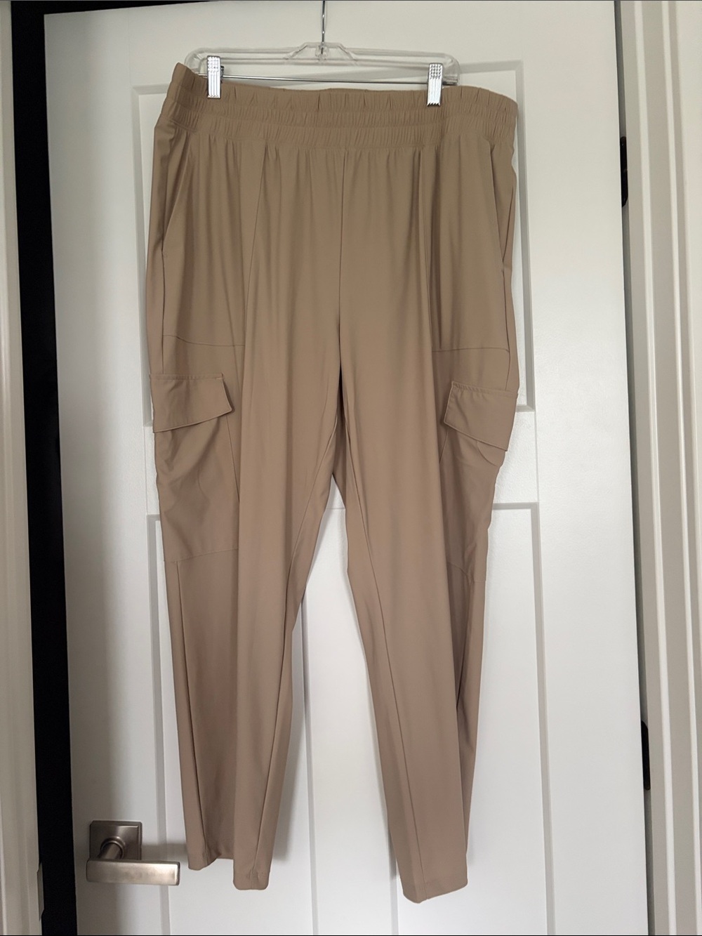 Old navy ,Women's Stretch Cargo Jogger Pants - Beige xl